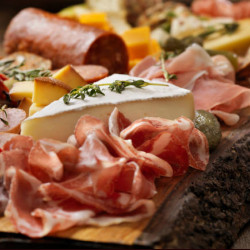 Плата сирена и мезета